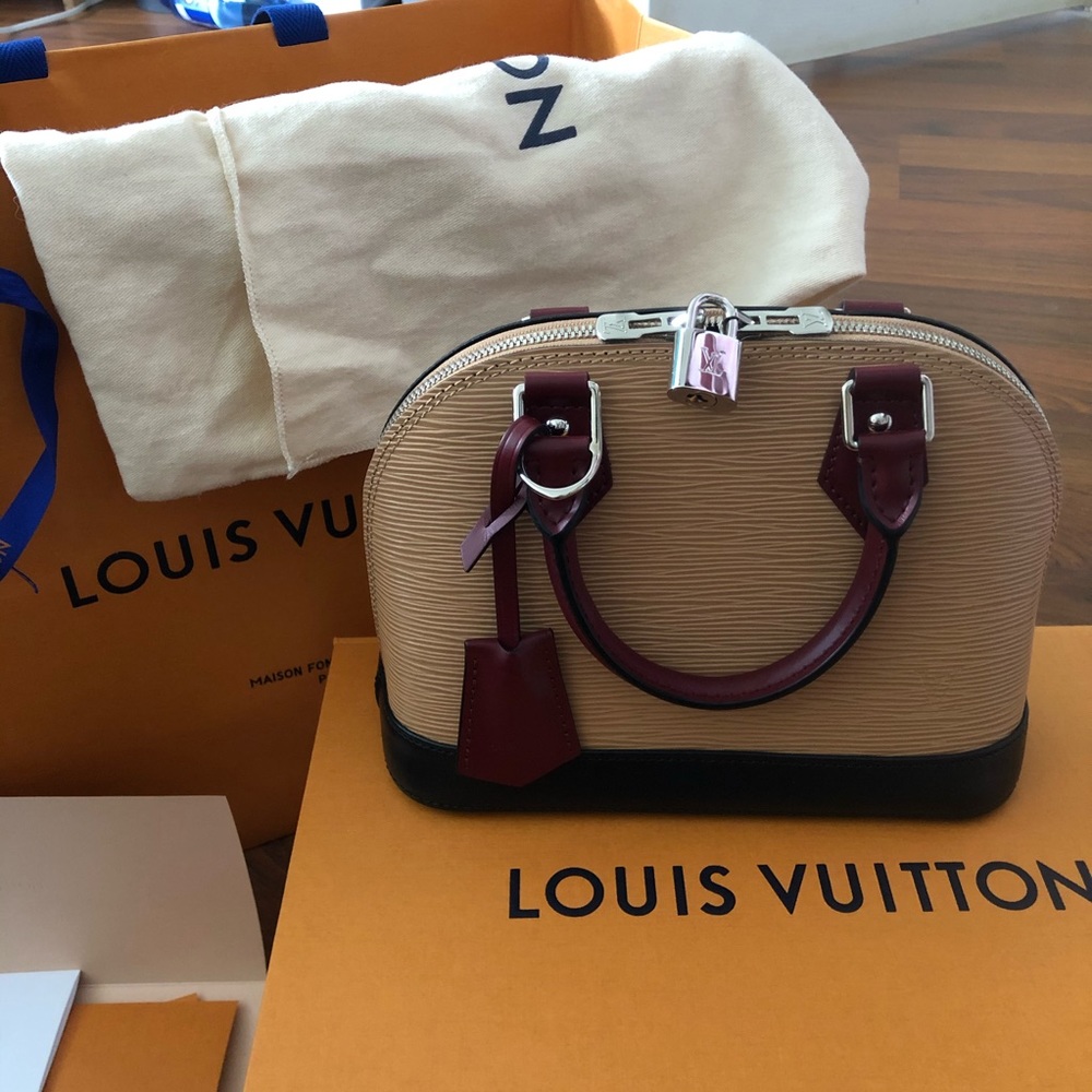 Louis Vuitton Alma BB